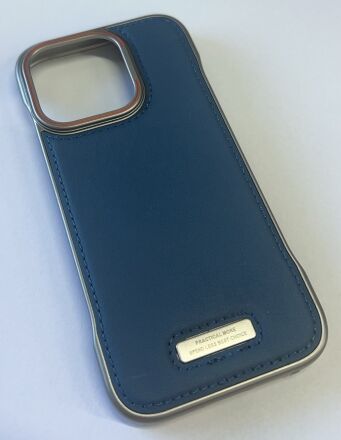 Чехол Practical More Clasic  Apple iPhone 15 Pro